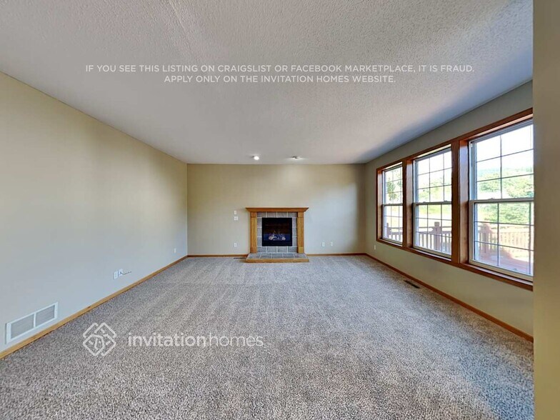 Building Photo - 2720 Autumn Woods Dr