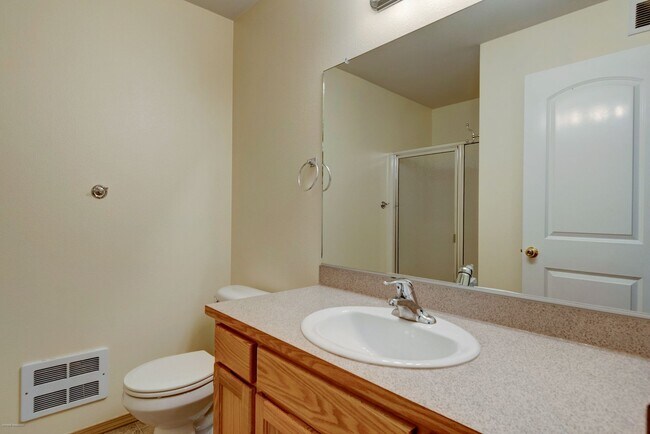 Building Photo - 1670 SW Mulberry Pl