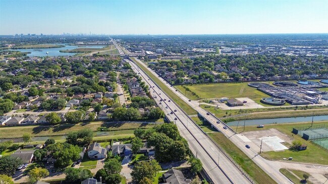 Building Photo - 4123 Cedar Gardens Dr