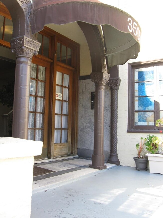 Building Photo - 3505 Kempton Way