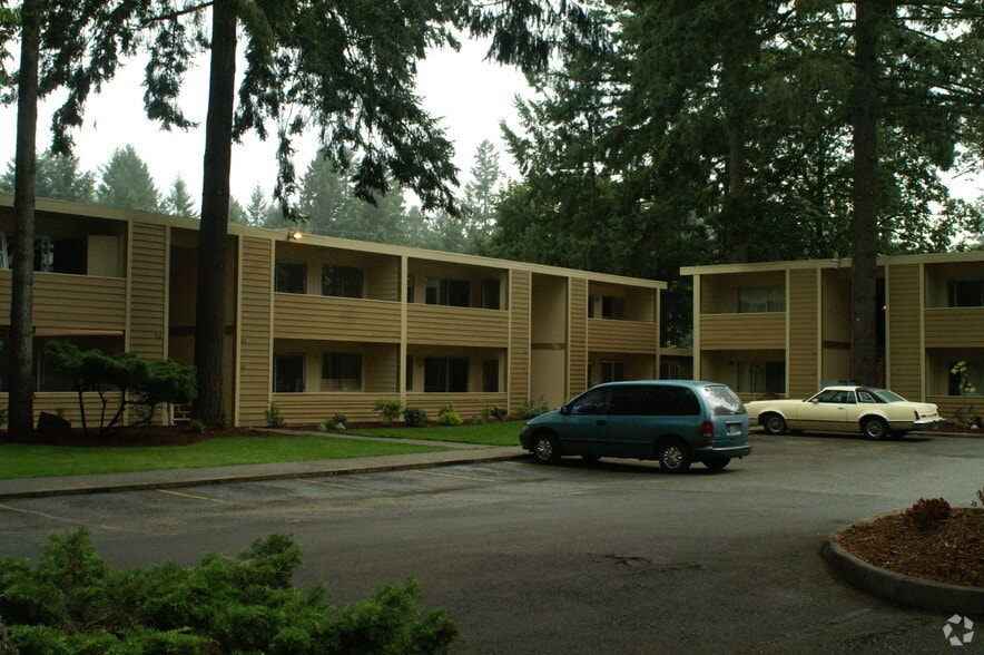 Building Photo - Grand Cedars