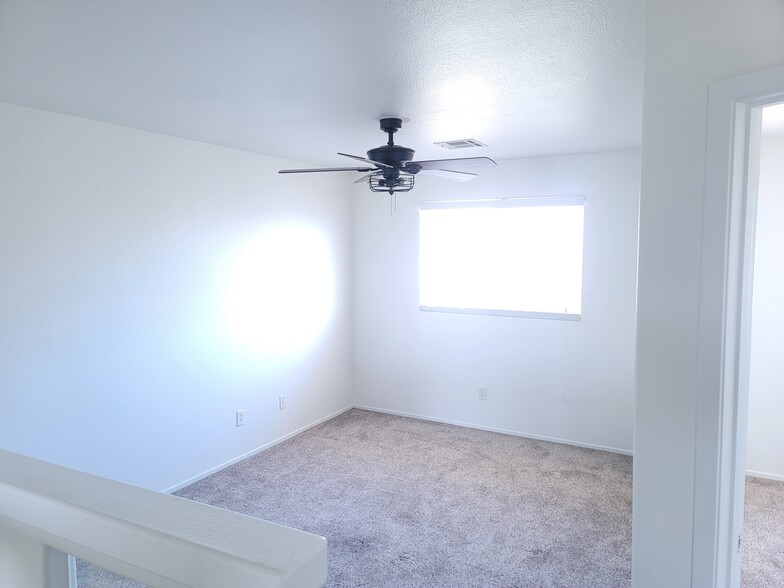 Building Photo - 9579 Camelback Peak Ct