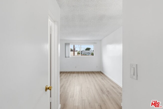 Building Photo - 711 Machado Dr