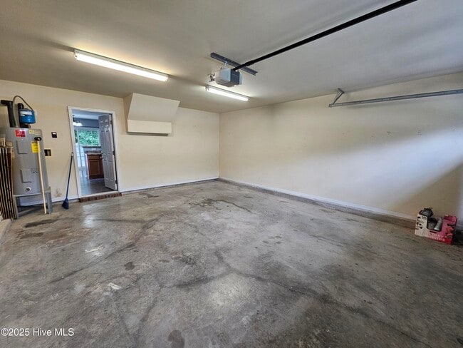 Building Photo - 2013 W T Whitehead Dr