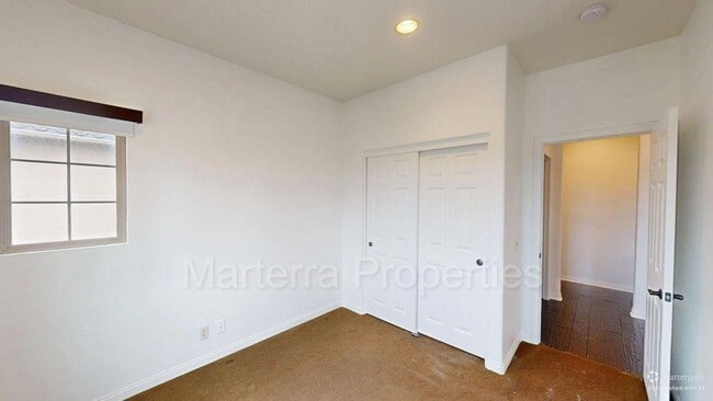 Building Photo - Beautiful Home in Eastside Coast Mesa