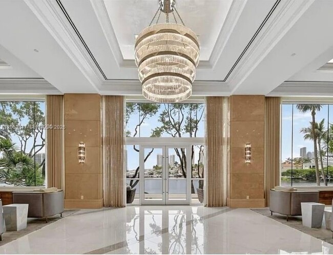 Building Photo - 7000 Island Blvd