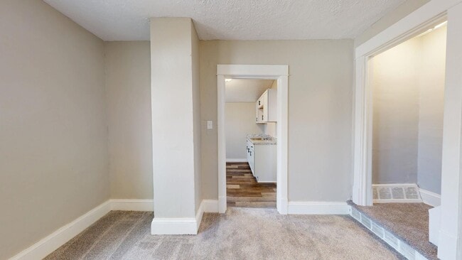 Building Photo - Stockyards Area - 2 Bedrooms - Single Fami...