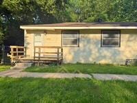 Building Photo - Cozy 2-bedroom duplex Available Now!