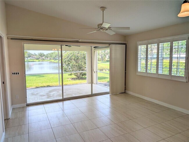 Building Photo - 5557 Avellino Pl