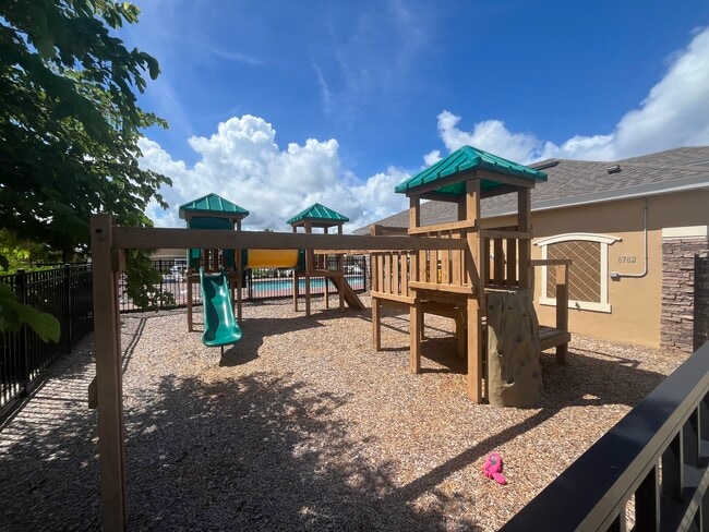 Building Photo - 377 Snook Pl