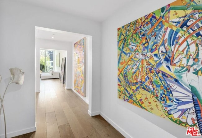 Building Photo - 9000 W 3rd St