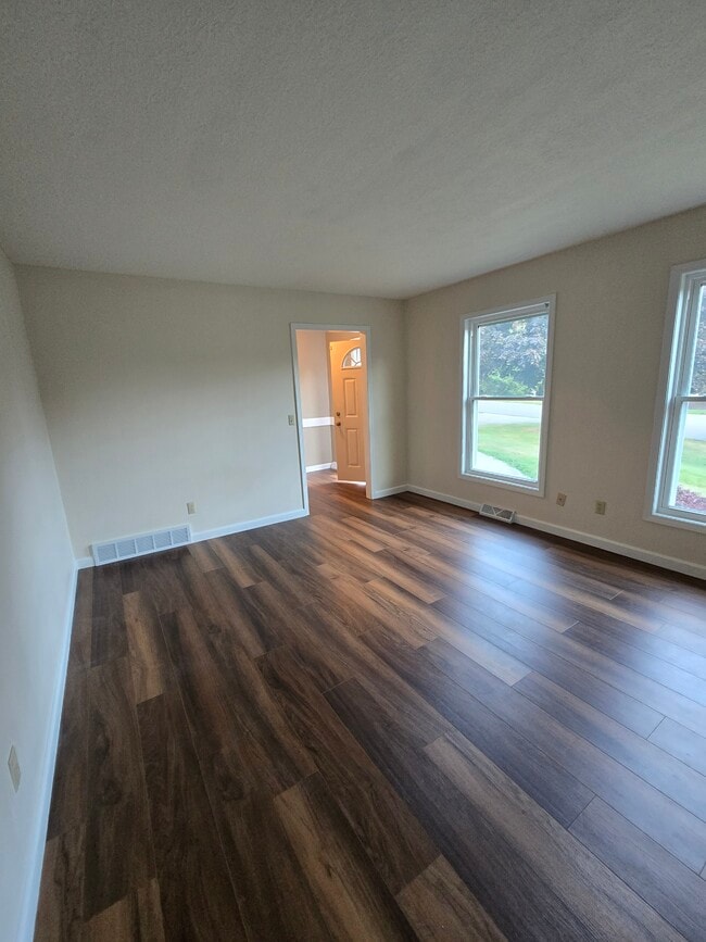 Building Photo - 2325 Cold Stream Ave NE