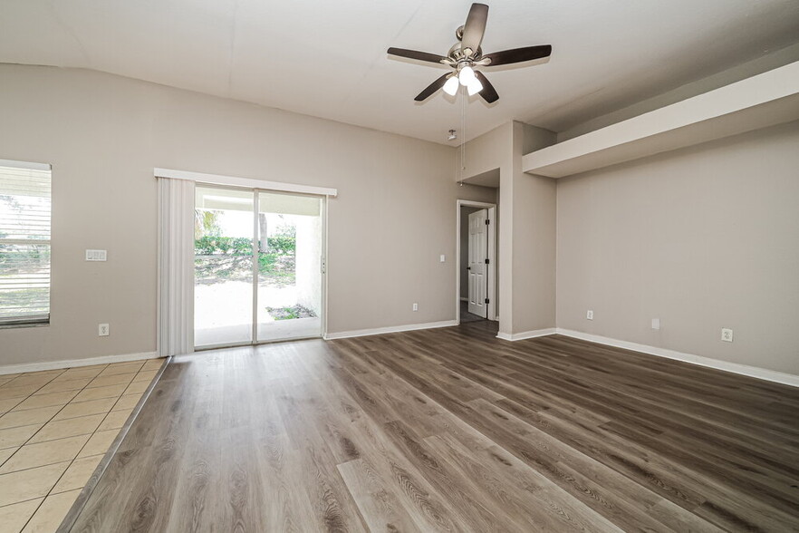 Building Photo - 11351 Coconut Island Dr