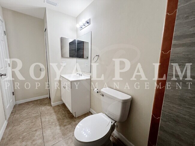 Building Photo - $500 Off | 3 Bed 2 Bath in Cape Coral — Curb Appeal. Fresh Style. Zero Hassle. Apply By March 30th.