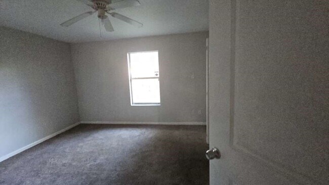 Building Photo - 11919 Greenmesa Dr