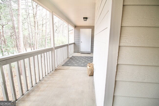 Building Photo - 34 Little Silver Ct