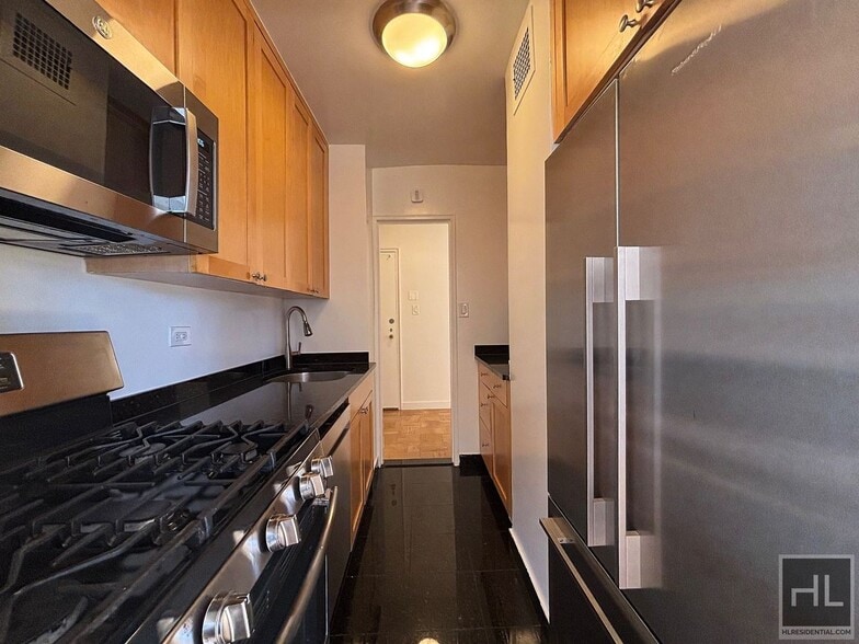 Building Photo - East 79th Street