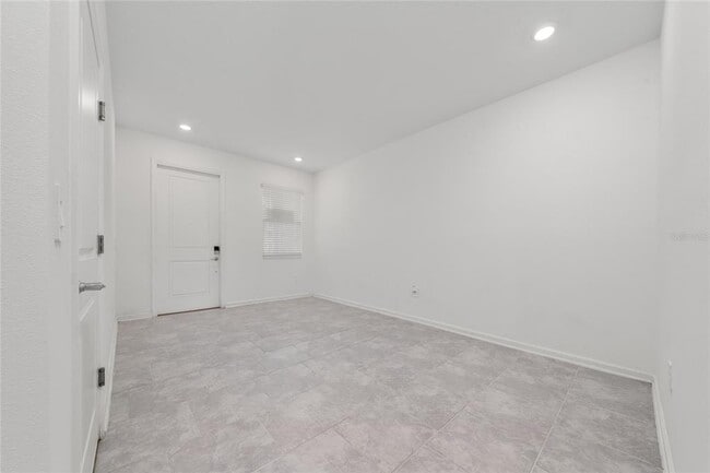 Building Photo - 7576 Stone Crk Trl