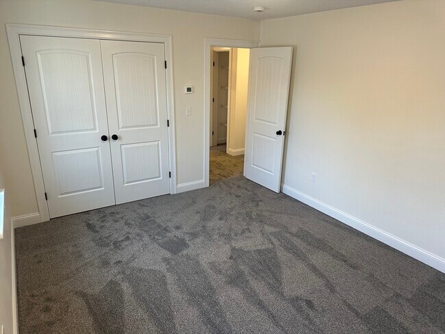 Building Photo - 2 Hummingbird Path