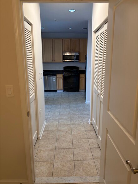 Building Photo - 2665 Prosperity Ave