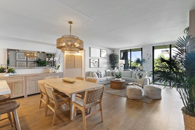 Building Photo - 141 Crandon Blvd