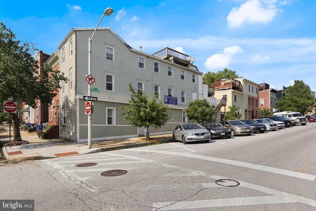 Building Photo - 249 S Chester St