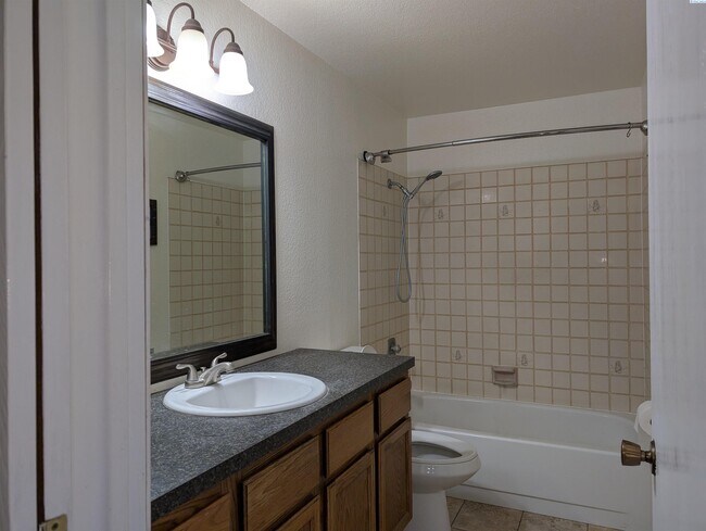 Building Photo - HALF OFF FIRST MONTH! Close to Everything!