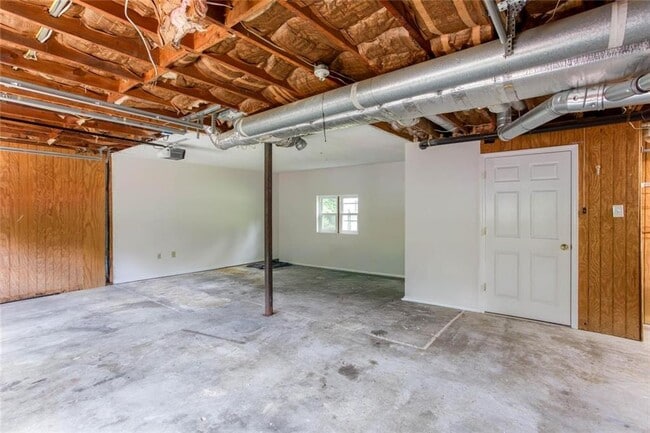 Building Photo - 1093 Caprice Dr