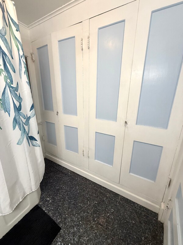 Building Photo - 428 N Cuyler Ave