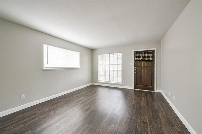 Building Photo - 847 Wax Myrtle Ln