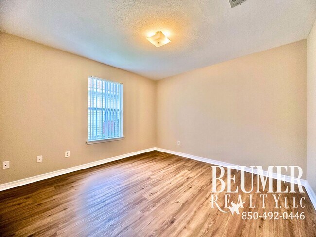 Building Photo - NEW LUXURY VINYL PLANK FLOORING AND PAINT ...
