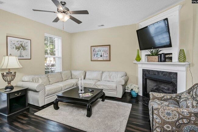 Building Photo - 106 Tuscany Ct