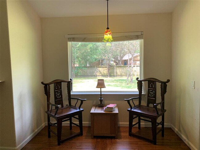 Primary Photo - 1630 Crestdale Dr