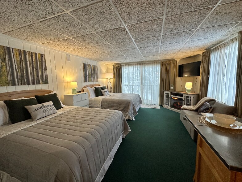 Building Photo - 5712 Shanty Creek Rd