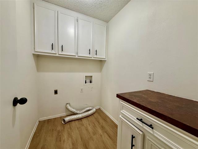 Building Photo - 2000 SE 10th St