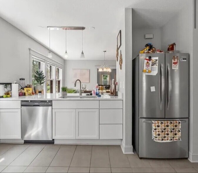 Building Photo - 748 N 34th St