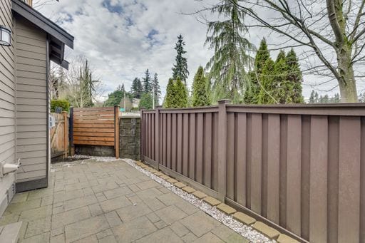 Building Photo - Mill Creek Townhome with 2 Car Garage Available Now!