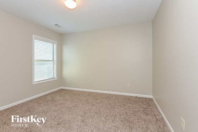 Building Photo - 155 Providence Walk Dr