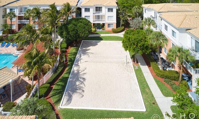 Building Photo - 1305 Myrtlewood Cir E