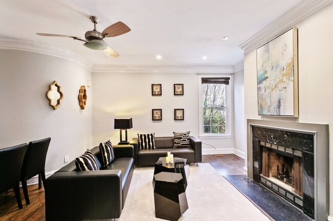 Building Photo - Luxury Midtown Private Retreat!