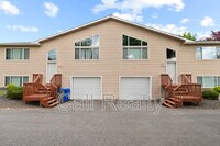 Building Photo - 15307 E 4th