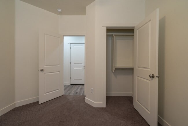Building Photo - Small Dog Friendly Home With RV Parking