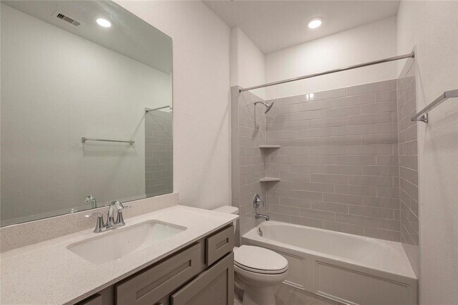 Building Photo - 4042 Champlain Wy