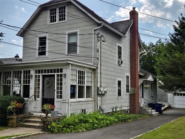 Primary Photo - 2 Maple Ave