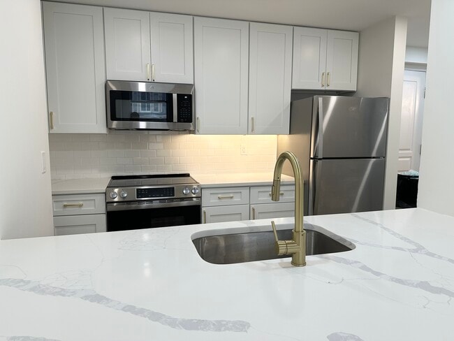 Building Photo - The Flats at Professional Arts Building