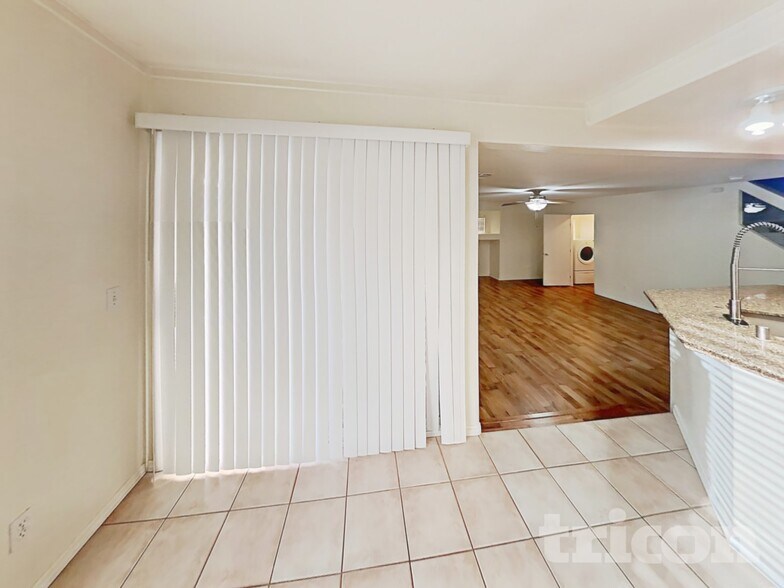 Building Photo - 10207 S Ghost Gum St