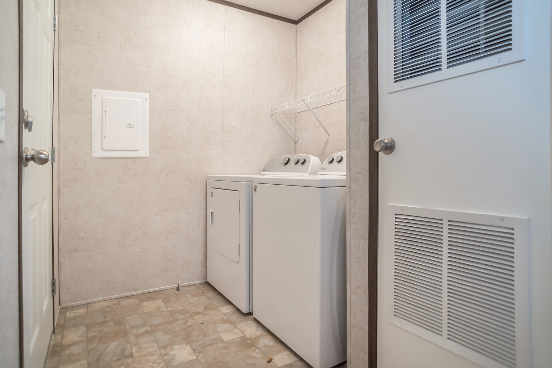 Building Photo - 2251 Wellington Green Dr