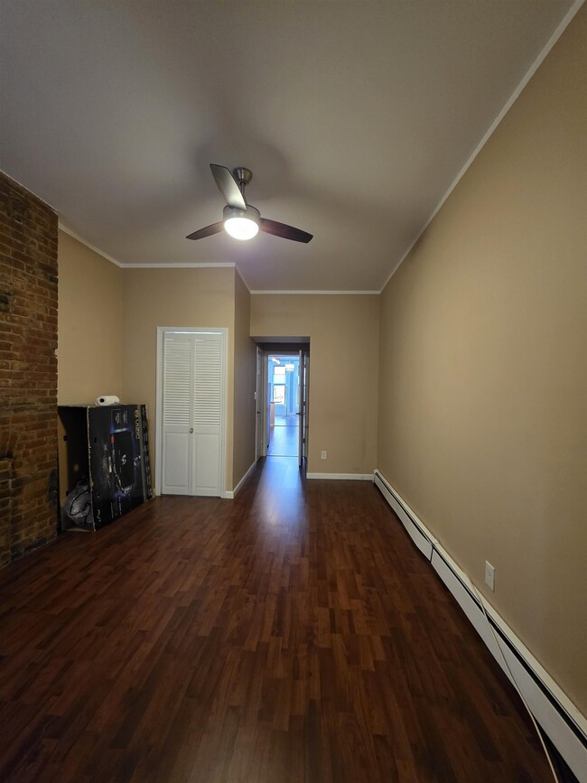 Building Photo - 291 8th St