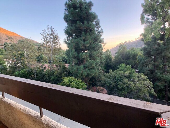 Building Photo - 2700 Cahuenga Blvd