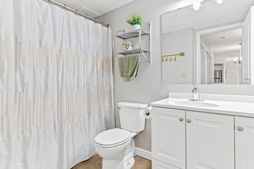bathroom - 78 10th St E